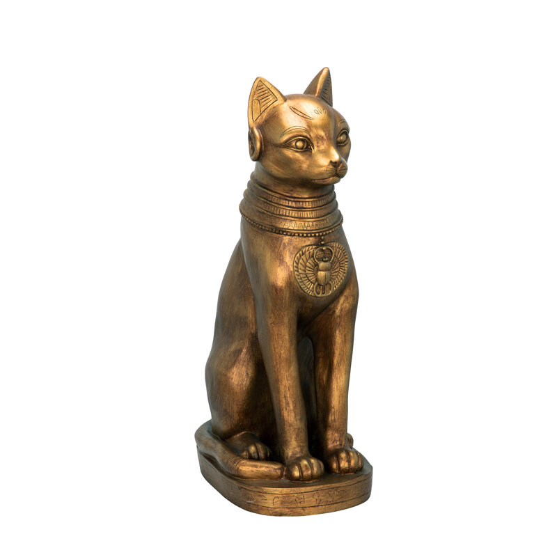 Statue de bastet doré de l'Egypte ancienne