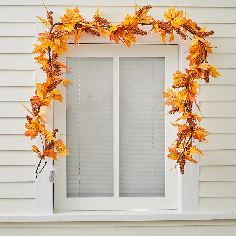 180cm Lighted Faux Garland with Lights