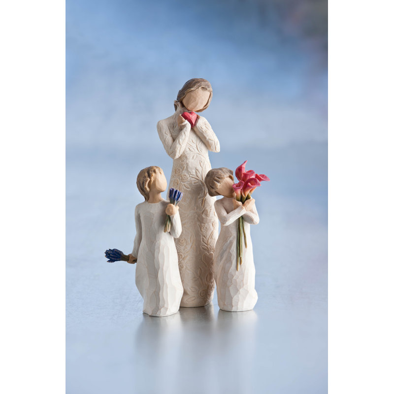Figurines & Sculptures