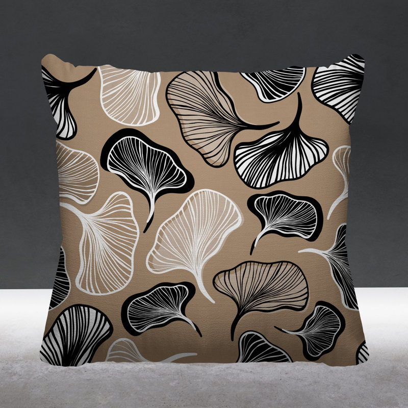 Coussin intérieur / extérieur à motif de feuilles abstraites ngoli, L 19 po x H 19 po, Beige