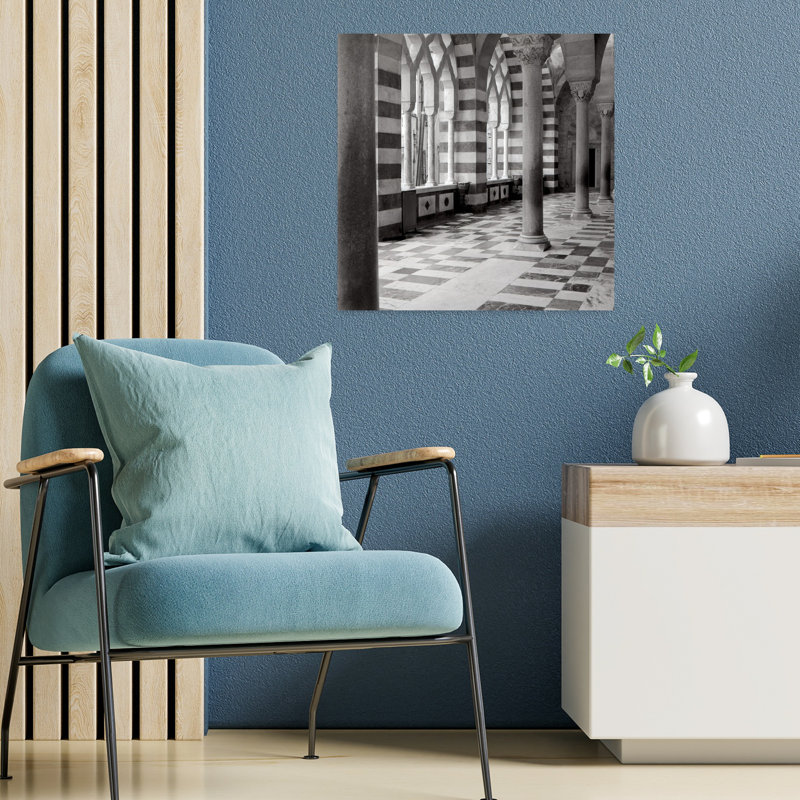 St Andrea 2, art de l'architecture contemporaine, 18" H x 18" W