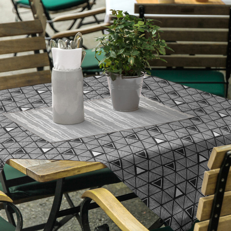 Classic Hand Drawn Triangles Tablecloth, Black