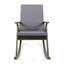 Chaise berçante Gus en bois d'acacia durable, conception à balançoire sécuritaire et élégance classique pour une détente intérieure et extérieure