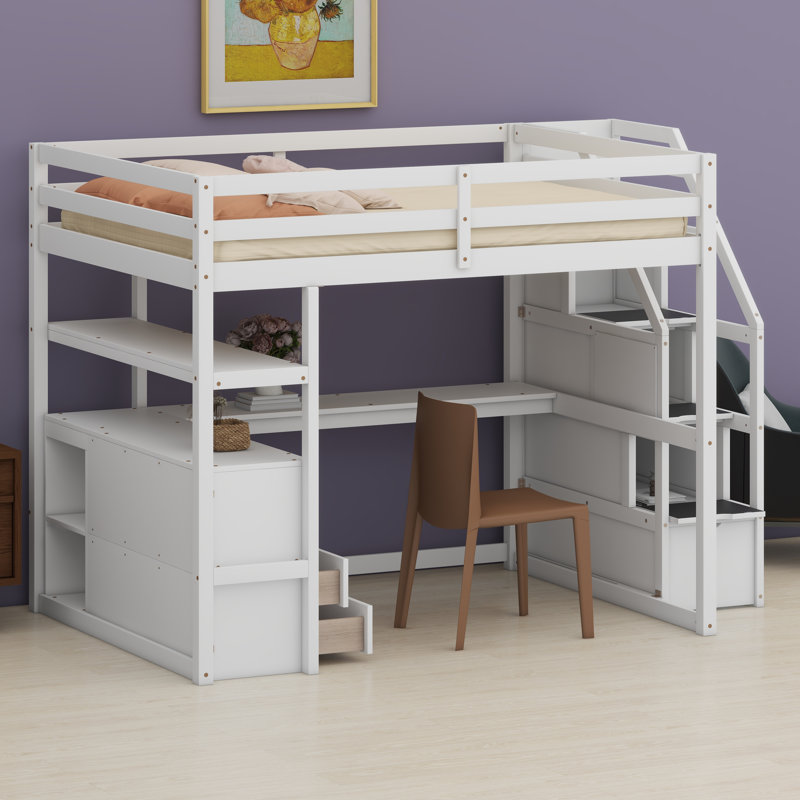 Lit mezzanine multifonctionnel avec espace de travail intégré, tablettes ouvertes, tiroirs sous le lit et escalier de rangement pour optimiser l'espace