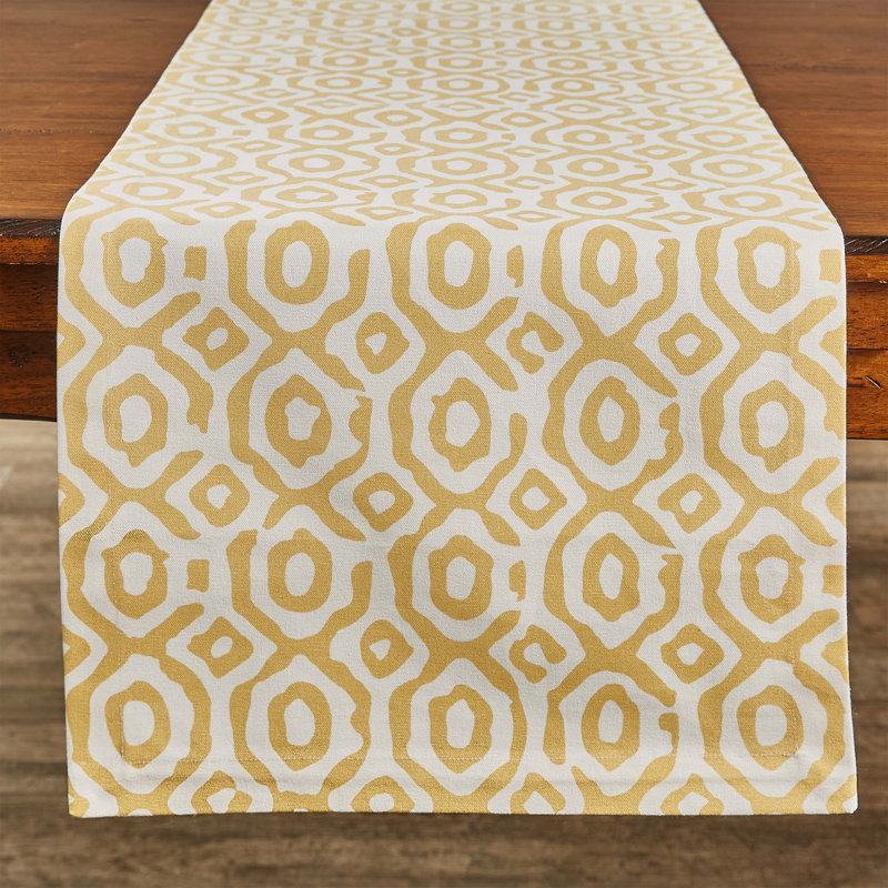 Bandiero Rectangular Geometric Table Runner