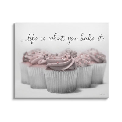 «Life Is What You Bake It Cupcakes» par Lori Deiter, impression sur toile tendue
