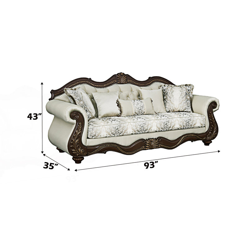 Sofa With 5 Pillows