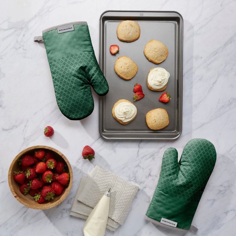 KitchenAid Asteroid Solid Textured Oven Mitt, Dark Green