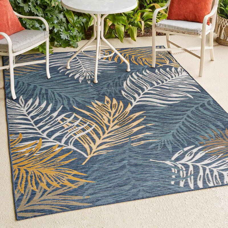 Gryta Coastal Casual Palm Frond Reversible Machine-Washable Cream/Navy Indoor/Outdoor Rug, Rectangle 3'3" x 5'