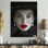 «Black and White Fashion Woman with Red Lips Radiance», reproduction d'art murale mode femme