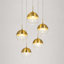 Lustre en forme de globe à 5 lumières à intensité variable avec fini or brossé