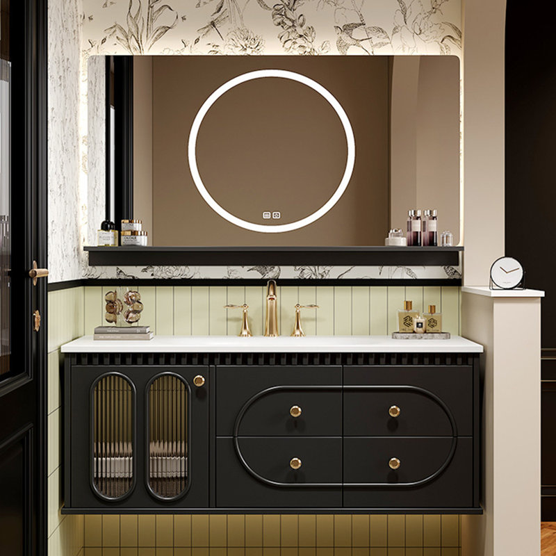 Armoire de salle de bain de style médiéval, Noir