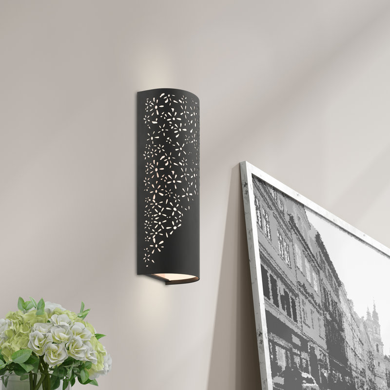Bevil Steel Flush Mounted Sconce, Black