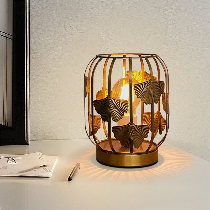 Metal Table Lamp, Gold
