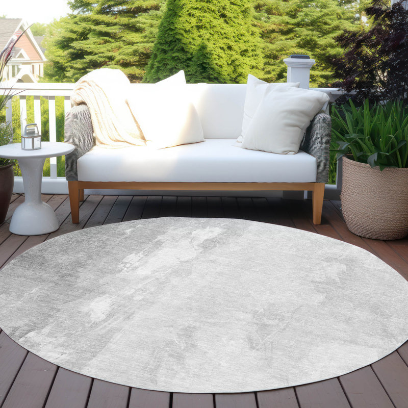 Machine Washable Indoor/Outdoor Xhevrie Gray Rug, Round 8'