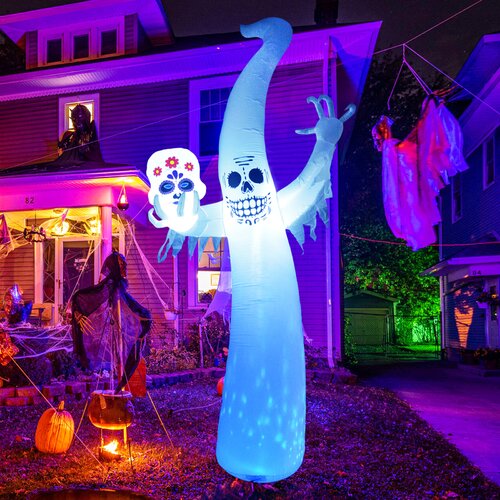 GOOSH Halloween Inflatable 12FT Smiling Spooky Ghost Holding Skull with ...