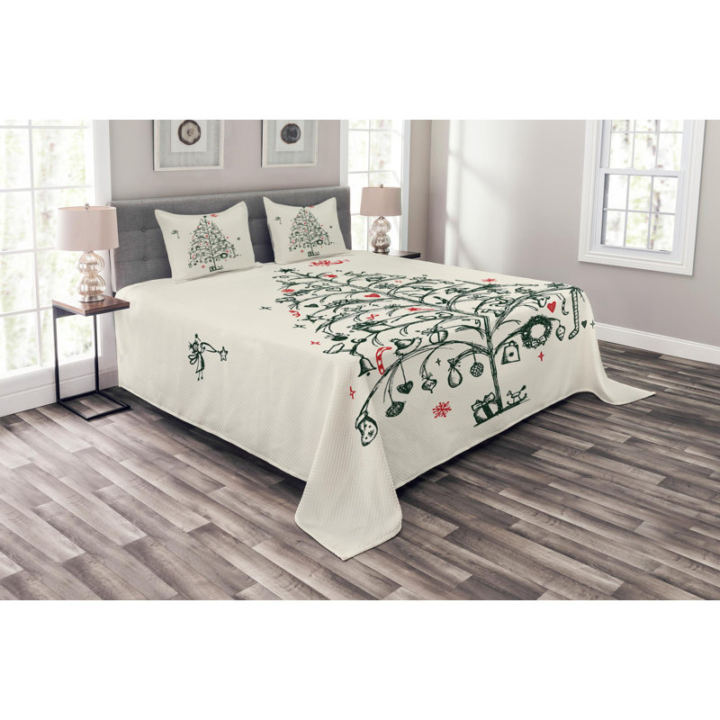 Traditional Polyester Coverlet, Queen Coverlet + 2 Shams