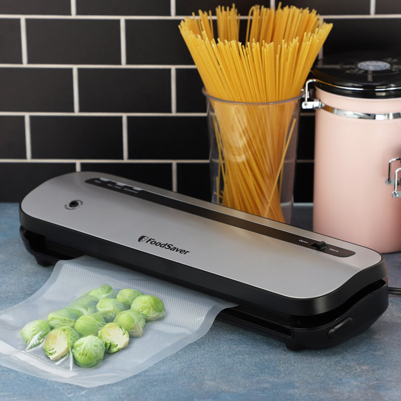 FoodSaver VS1260 Space Saving Vacuum Sealing System in Silver