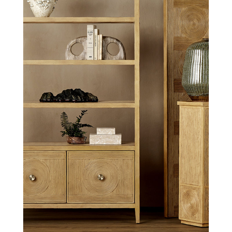 Russo 2 - Piece Figurines & Sculptures