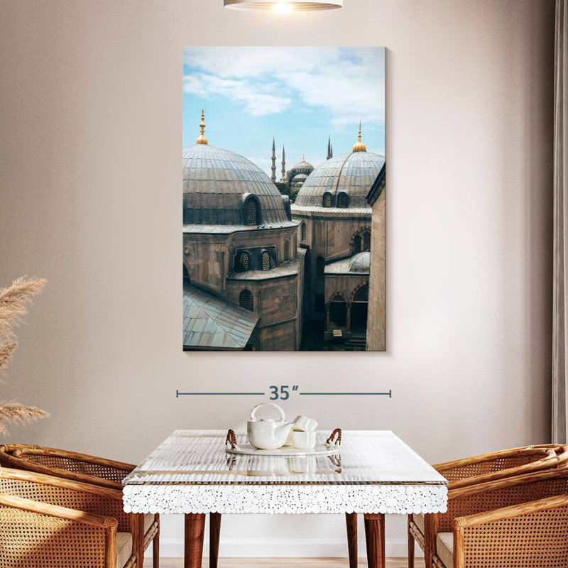 Istanbul Lilie, 51" H x 34" W