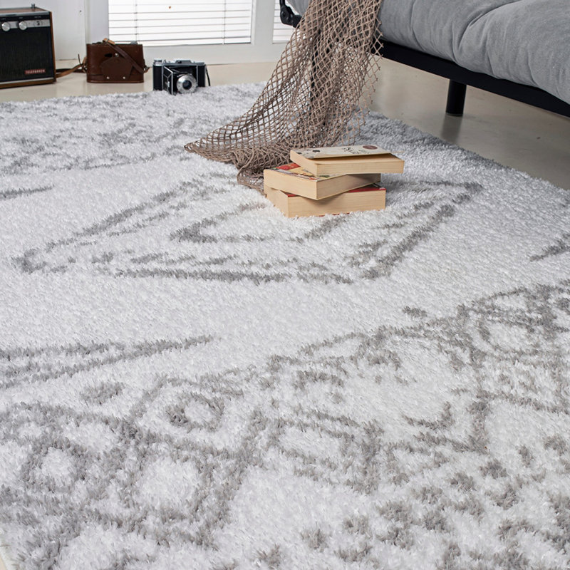 Tapis blanc / gris en polypropylène tissé à la machine Carpet, Rectangle 6 pi 7 po x 9 pi 6 po