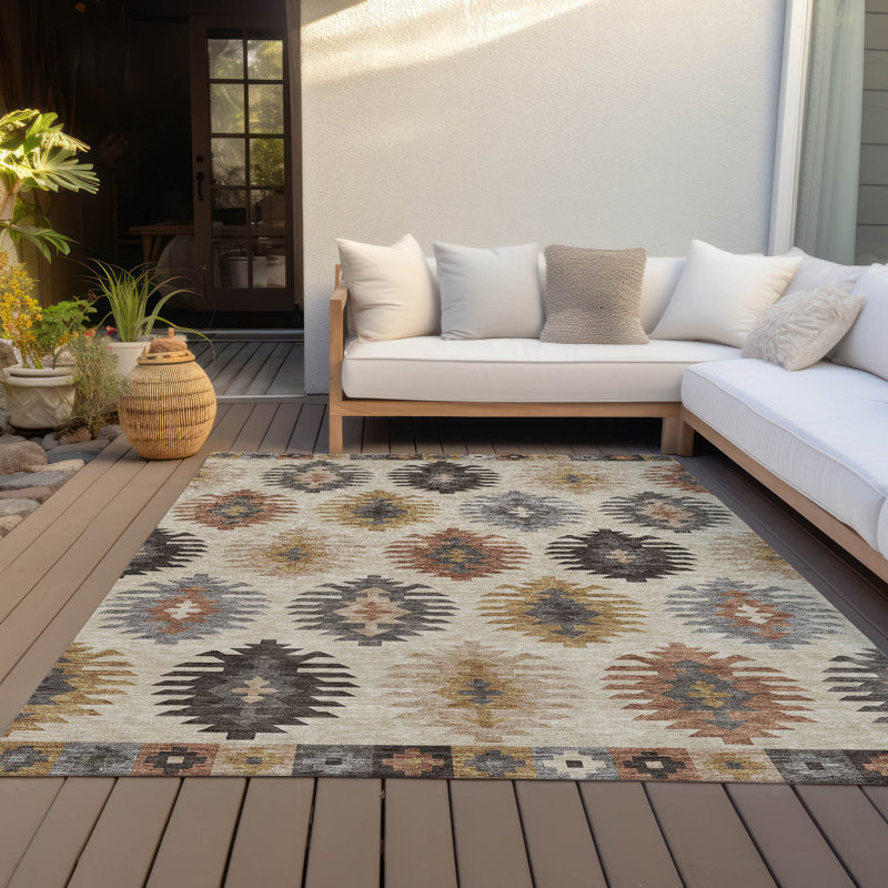 Chayden rug with non-slip backing, Rectangle 2 pi 6 po x 3 pi 10 po