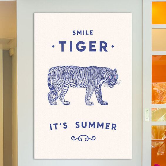 « sourire tiger summer is here », impression sur toile tendue, H 18 po x l 12 po x P 1,5 po