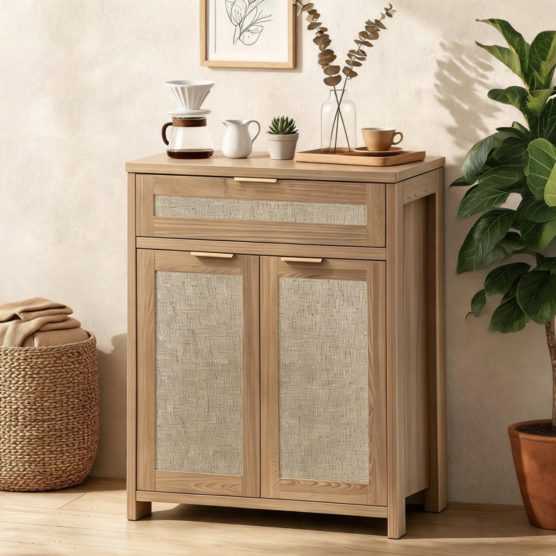 Buffet en bois et rotin