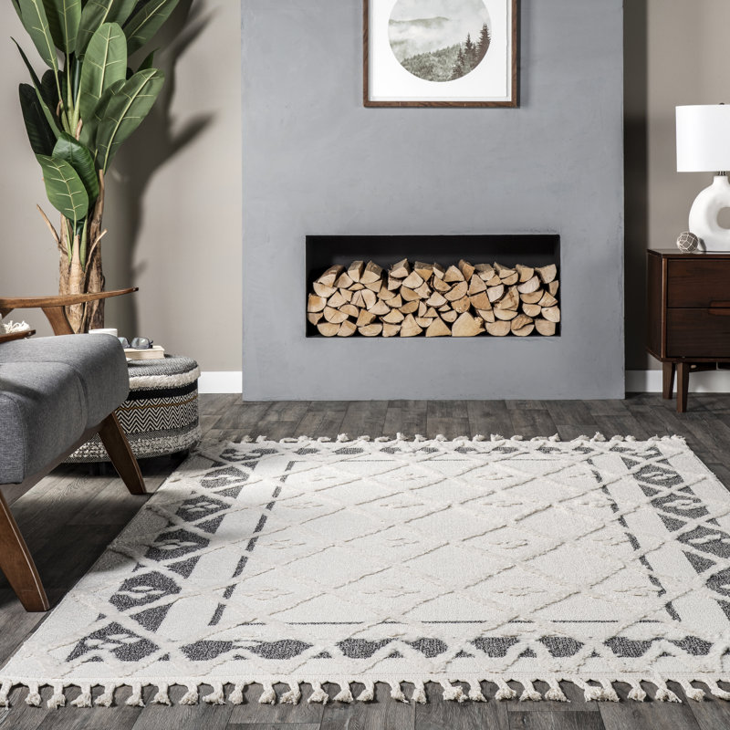 Geometric Transitional Tasseled Area Rug, Rectangle 5'3" x 7'6"