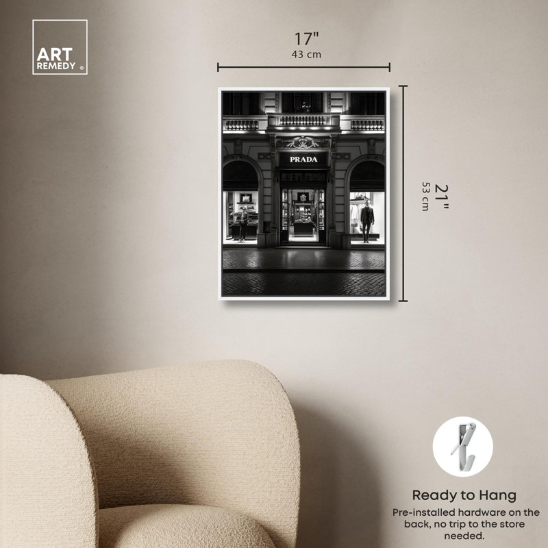 «Fashion Presence» par Art Remedy, H 21 po x l 17 po, Cadre flottant blanc