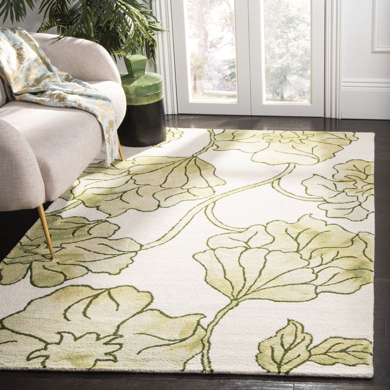 Coleman Hand Tufted Wool/Cotton Floral Rug in Ivory/Light Green, Rectangle 4' x 6'
