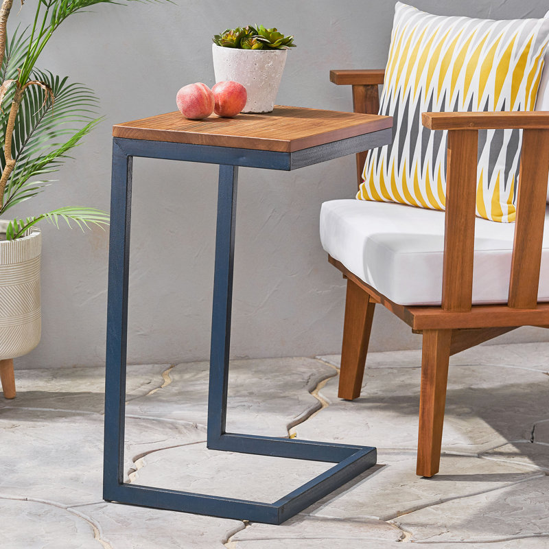 Grande table d'appoint, H 25,5 po x l 18,25 po x P 12,75 po