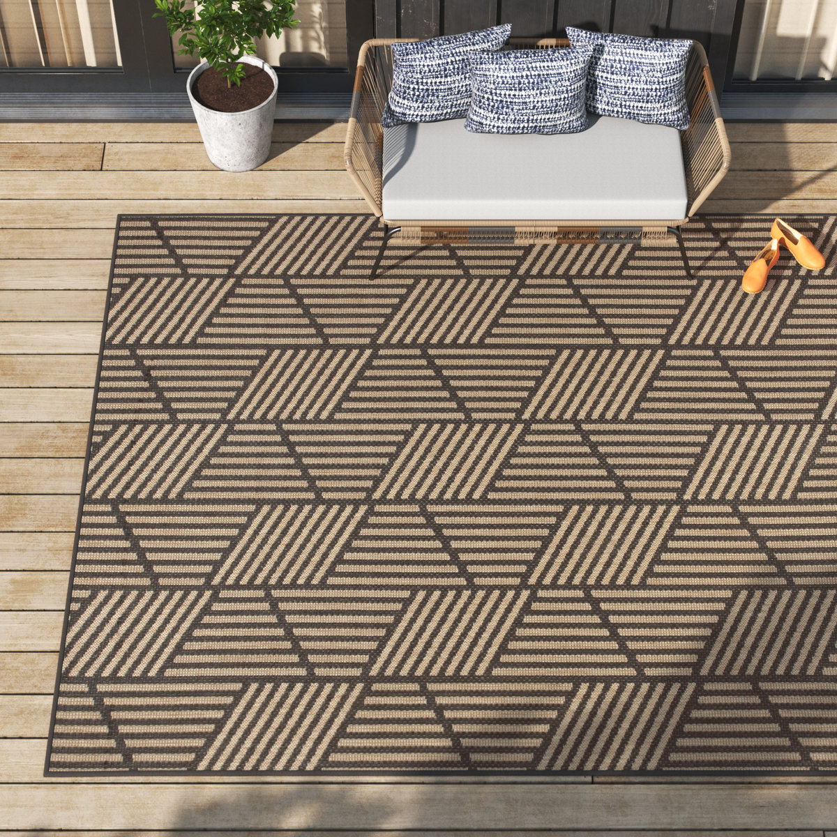 Mercury Row® Gouveia Geometric Indoor/Outdoor Area Rug for Living Room ...