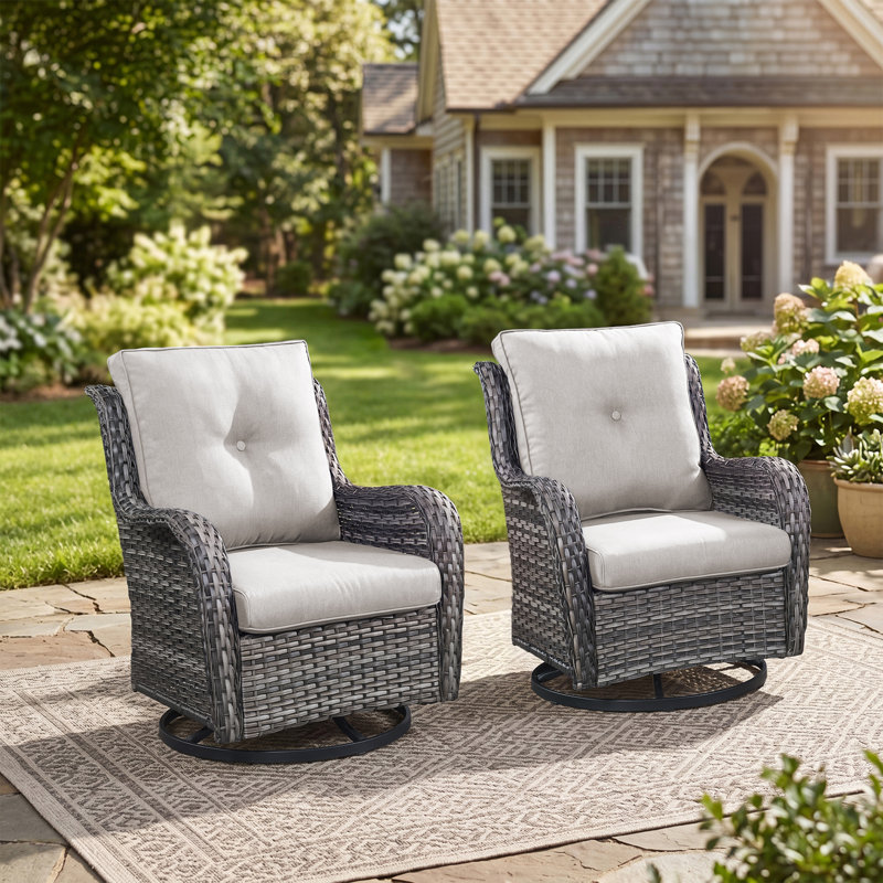 Swivel and sliding wicker patio chairs, Gris, Beige