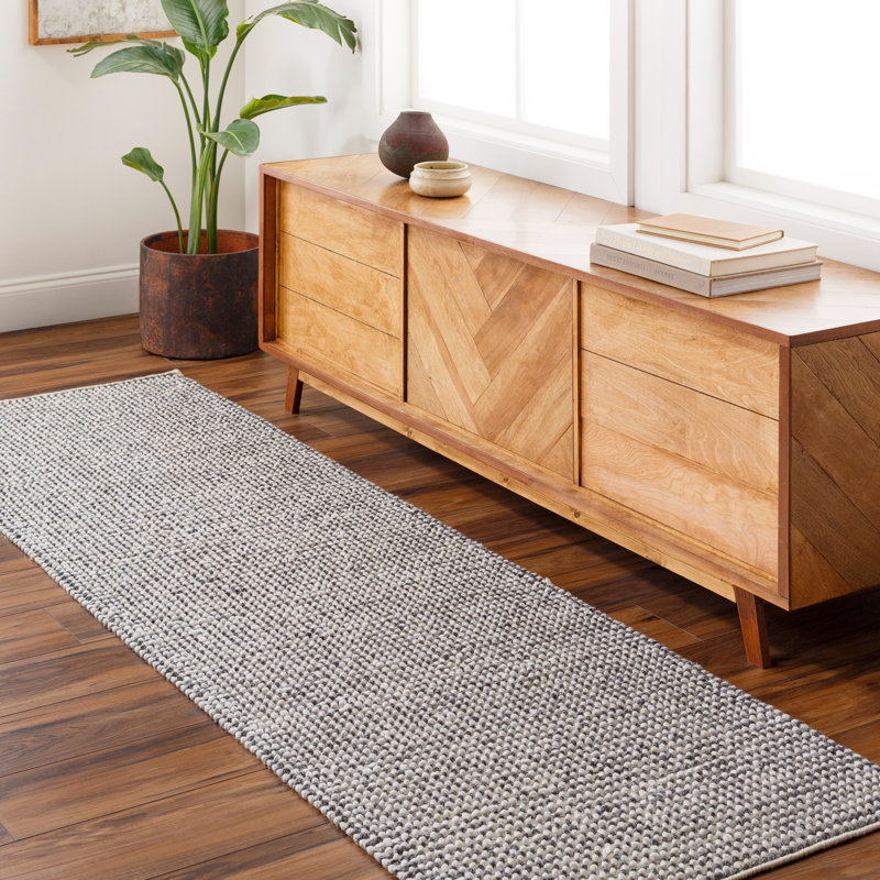 Striped Indoor / Outdoor Rug, Runner 2'6" x 8'