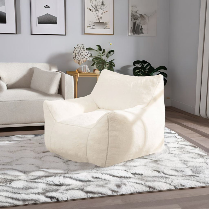 Fauteuil à billes, Fausse fourrure blanche