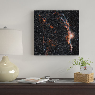 «The Witch's Broom Nebula (NCL 6960) and Part Of The Veil Nebula» par Charles Shahar, reproduction d'art graphique sur toile tendue