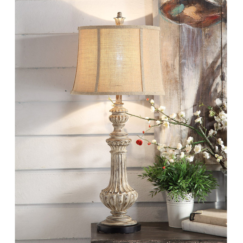 Lampe de table blanche vieillie 34,5 po Augie