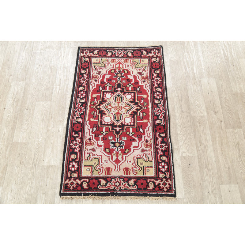 Tapis traditionnel rouge à motif géométrique 3x5