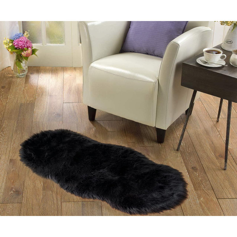 Faux Fur Indoor Rug, Novelty 2' x 4'