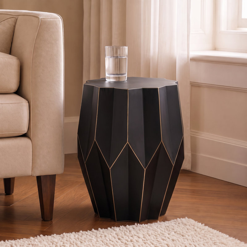 Shaunna End Table Black