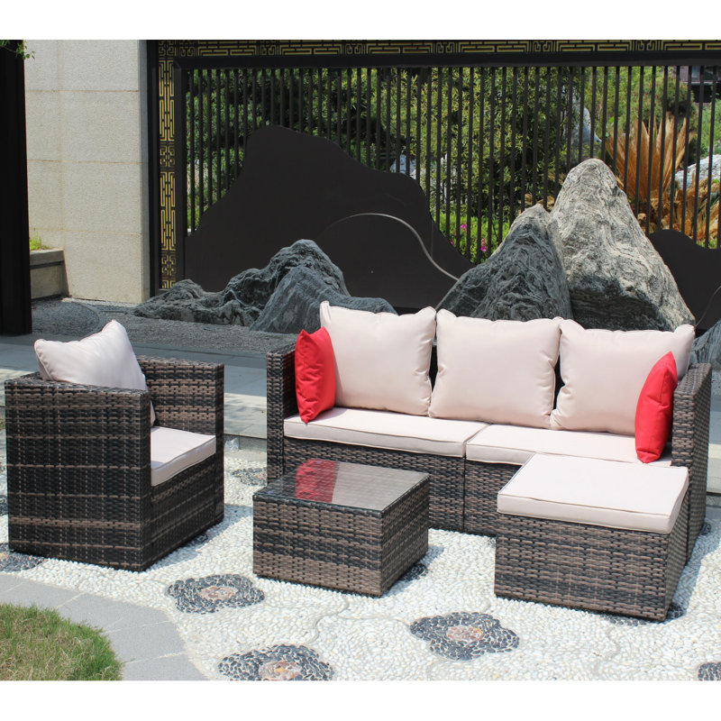 Ensemble de meubles de patio en rotin et canapé modulaire en osier