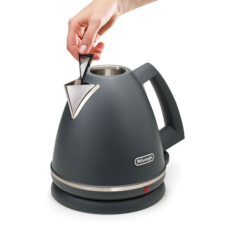 De'longhi 1.7 Kettle