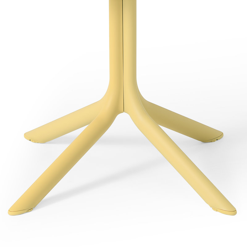Table de salle à manger Delron, Jaune