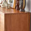 Commode de rangement à porte coulissante sur pied-129651271