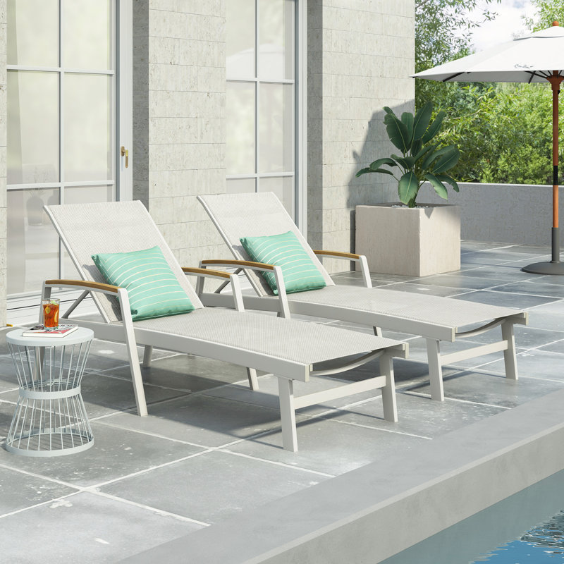 Chaise longue avec dossier réglable et confort luxueux pour la détente, Blanc