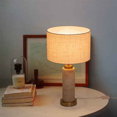 Lampe de table en pierre