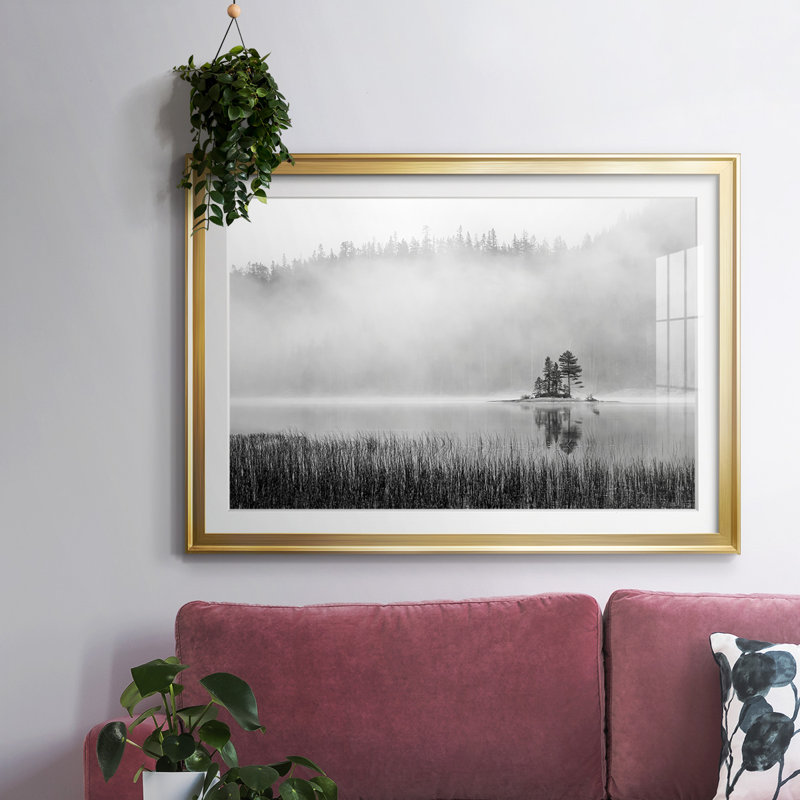«Island Fog», impression sur papier, H 19 po x l 27 po x P 1,5 po, Or
