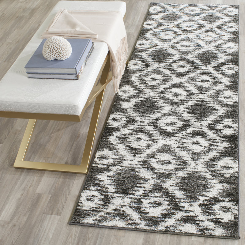 Mckee Geometric Area Rug, Runner 76 x 244 cm