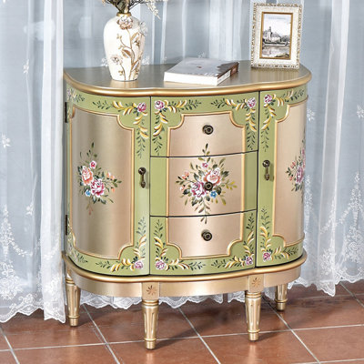 Nilyne Accent Cabinet